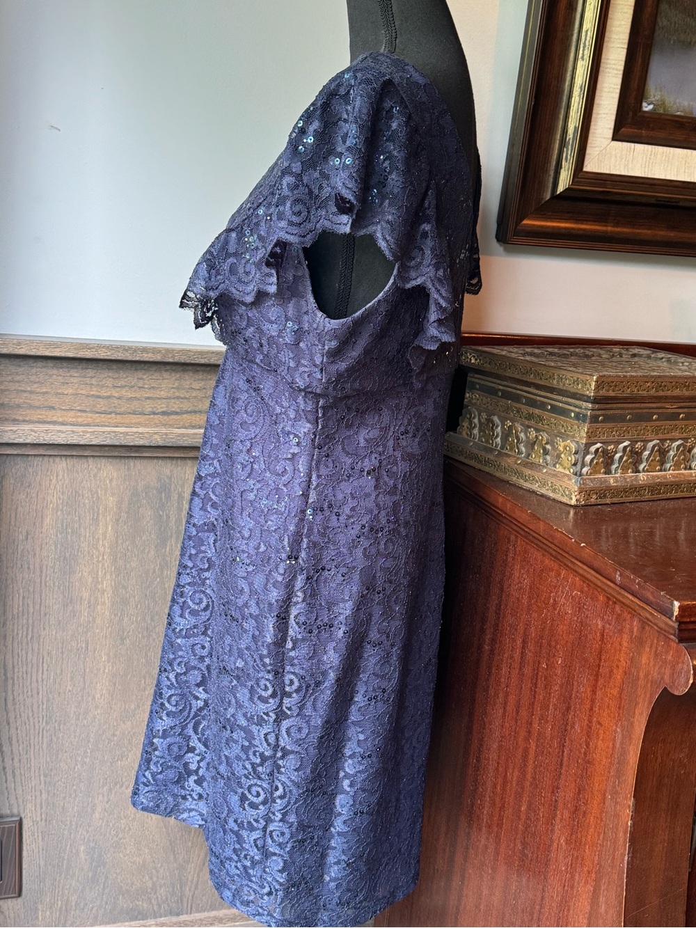 Night Way Collections Navy Lace V-Neck Midi Dress 14 EUC - Picture 4 of 8